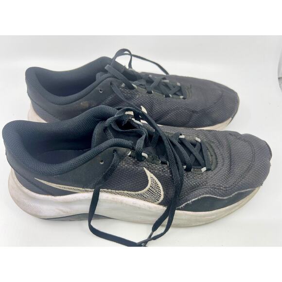 Size 12 - Nike Legend Essential 3 Next Nature Black White - Picture 1 of 7